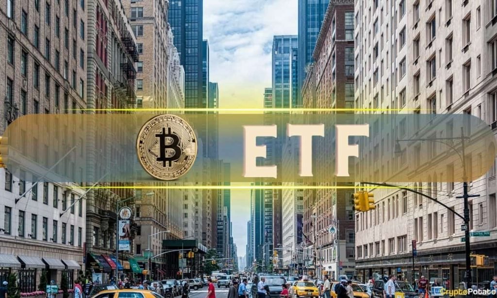 US Spot Bitcoin ETFs See $200M Net Outflows Ahead of Major Economic Indicators