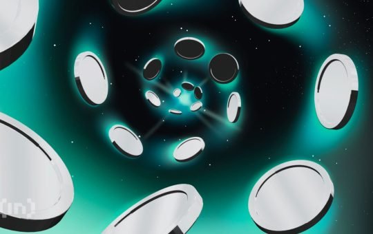 Analysts Expect the Biggest Altcoin Season in History as Bitcoin Surpasses $111,000