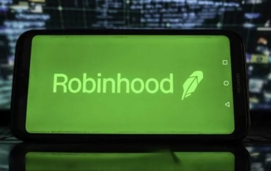 Robinhood strikes $178M deal to buy Canada's crypto powerhouse WonderFi