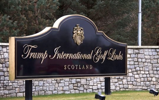 Crypto Wealth Platform Nexo Co-Founders Dine With President Trump at Golf Course Opening